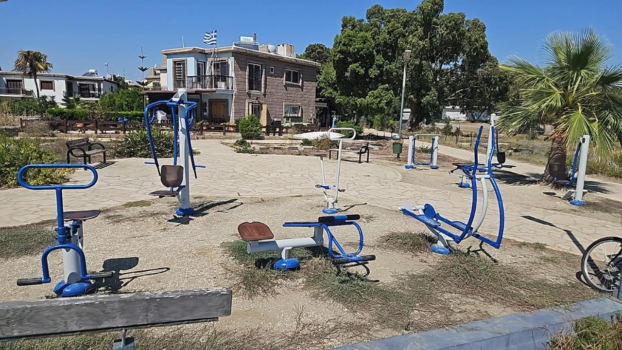 בורוקליני Julie'S Beach House מראה חיצוני תמונה