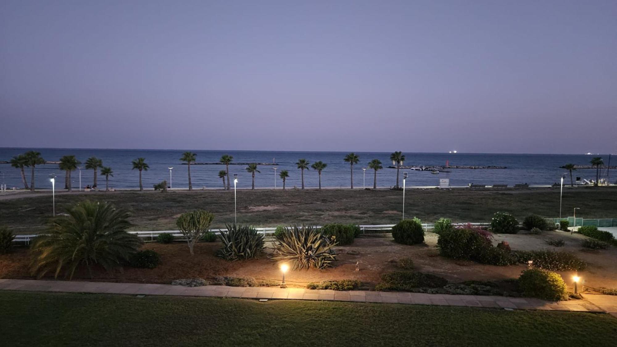 בורוקליני Julie'S Beach House מראה חיצוני תמונה